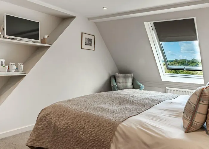 Lorne House Bed & Breakfast